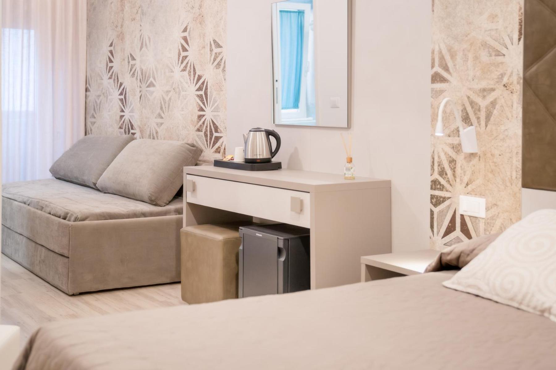Hotel All'Orologio 3 Stelle Superior Caorle Luaran gambar
